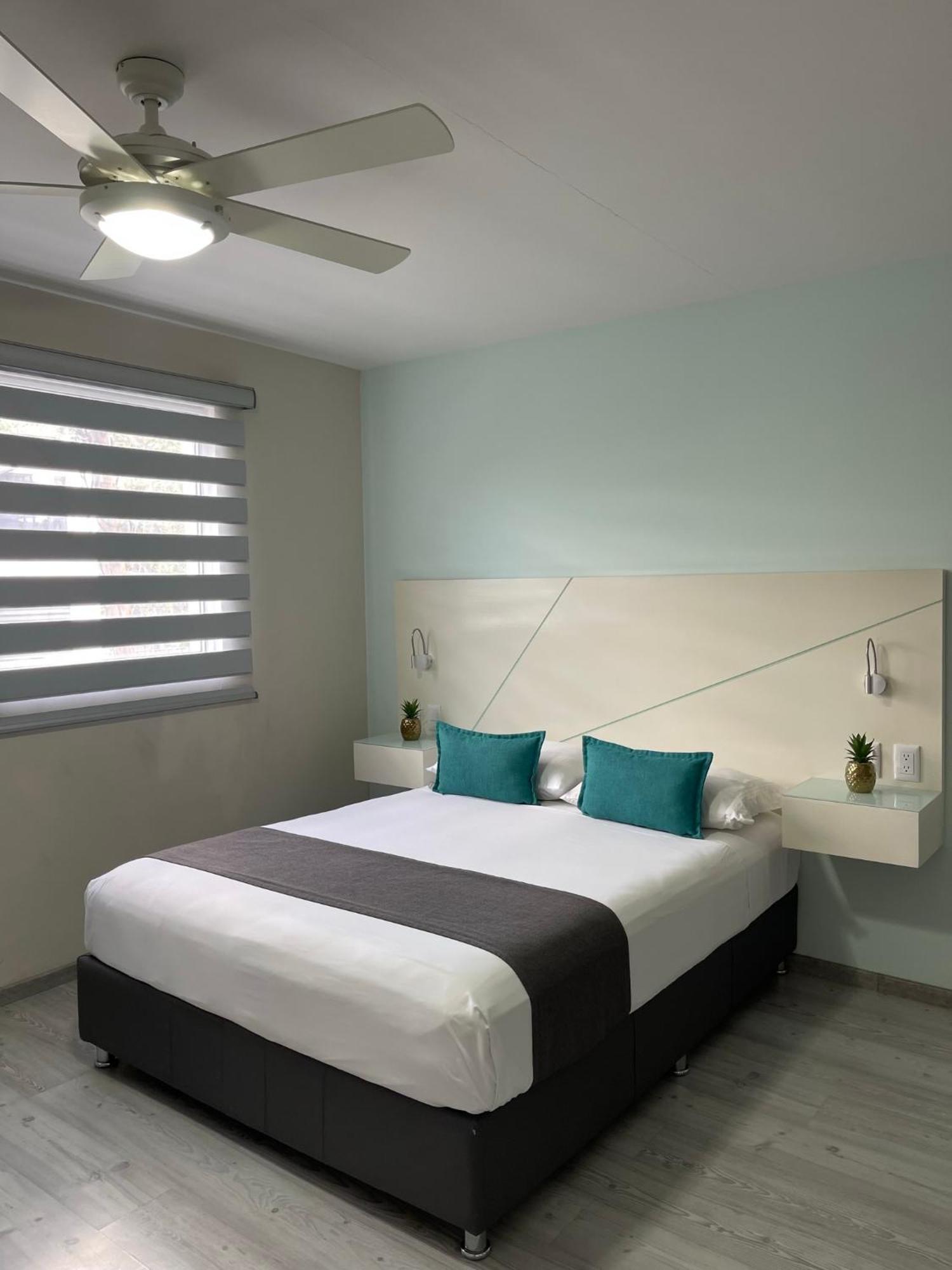 Constanza Lofts Executives En Zapopan Jalisco Aparthotel Kültér fotó