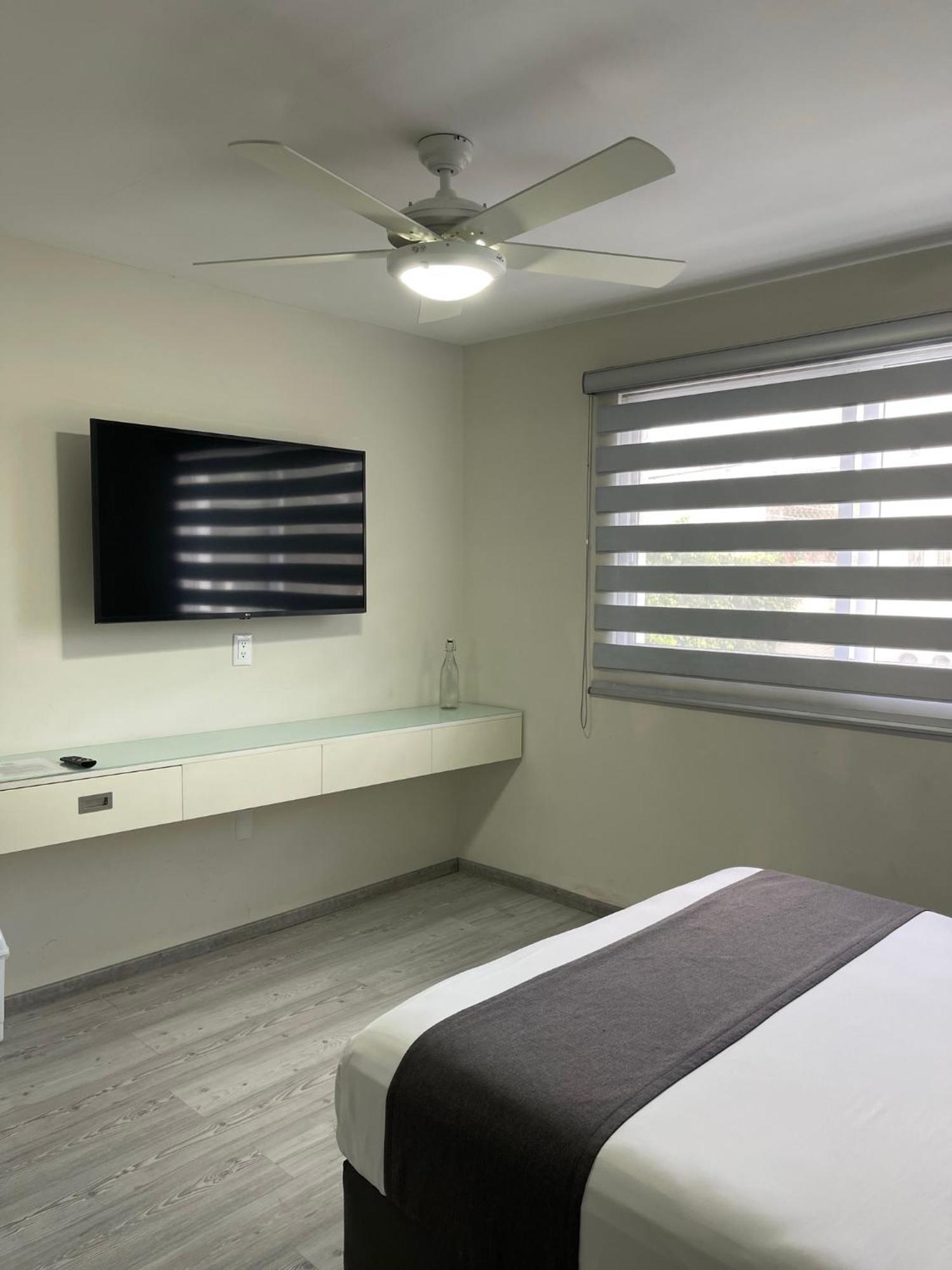 Constanza Lofts Executives En Zapopan Jalisco Aparthotel Kültér fotó