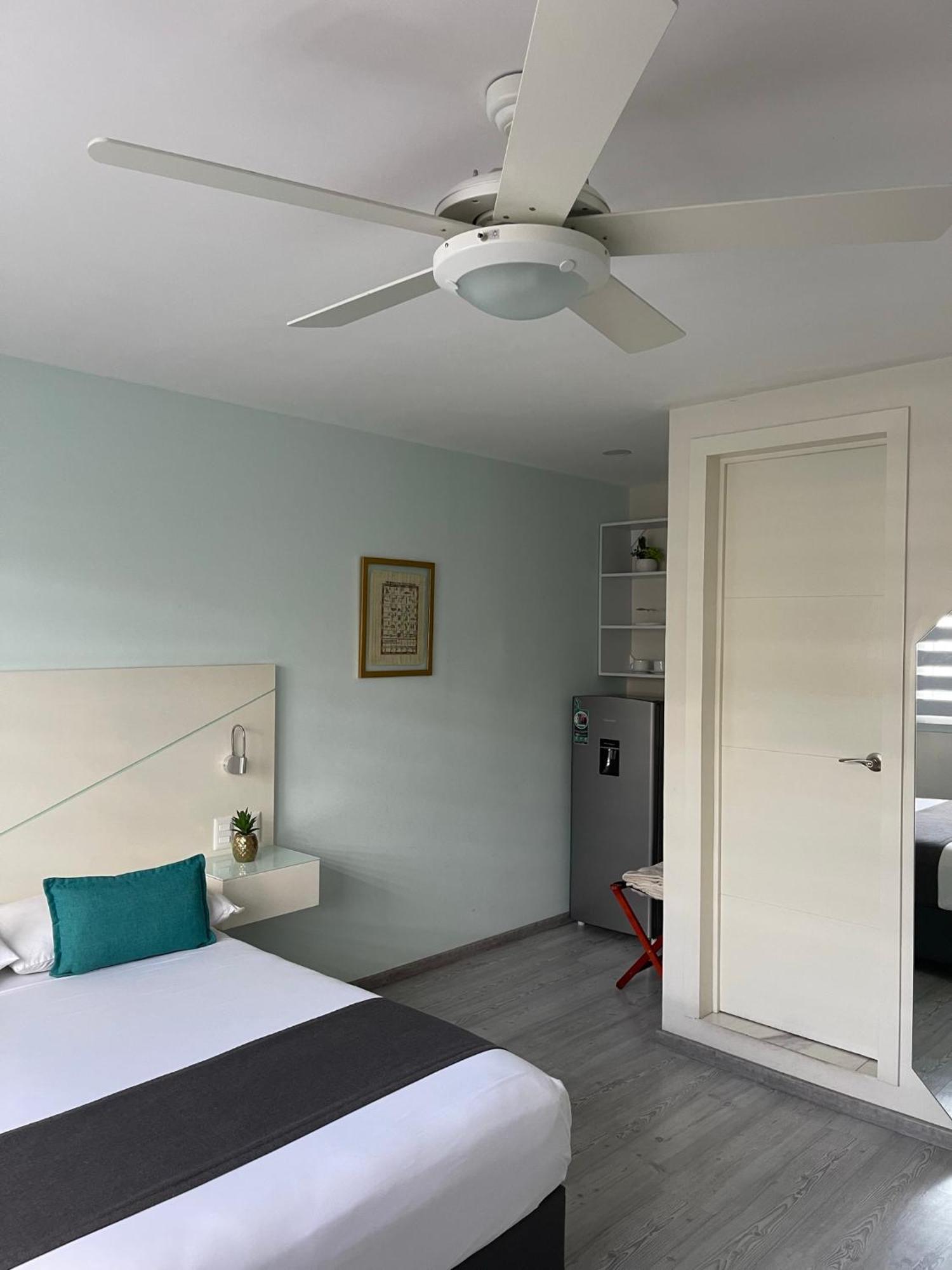 Constanza Lofts Executives En Zapopan Jalisco Aparthotel Kültér fotó